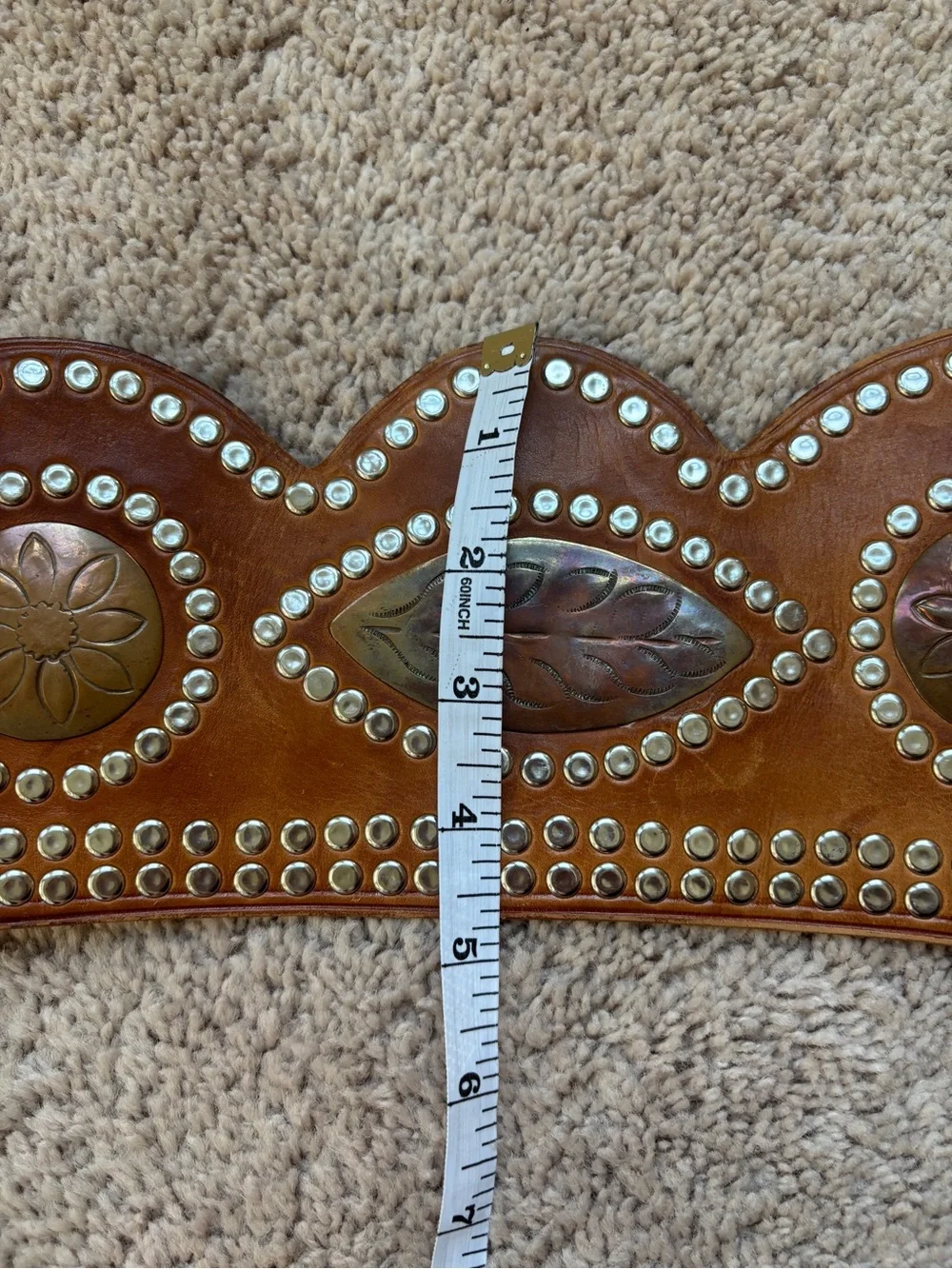 Western Scalloped Brown Leather Belt with Decorative Buckle